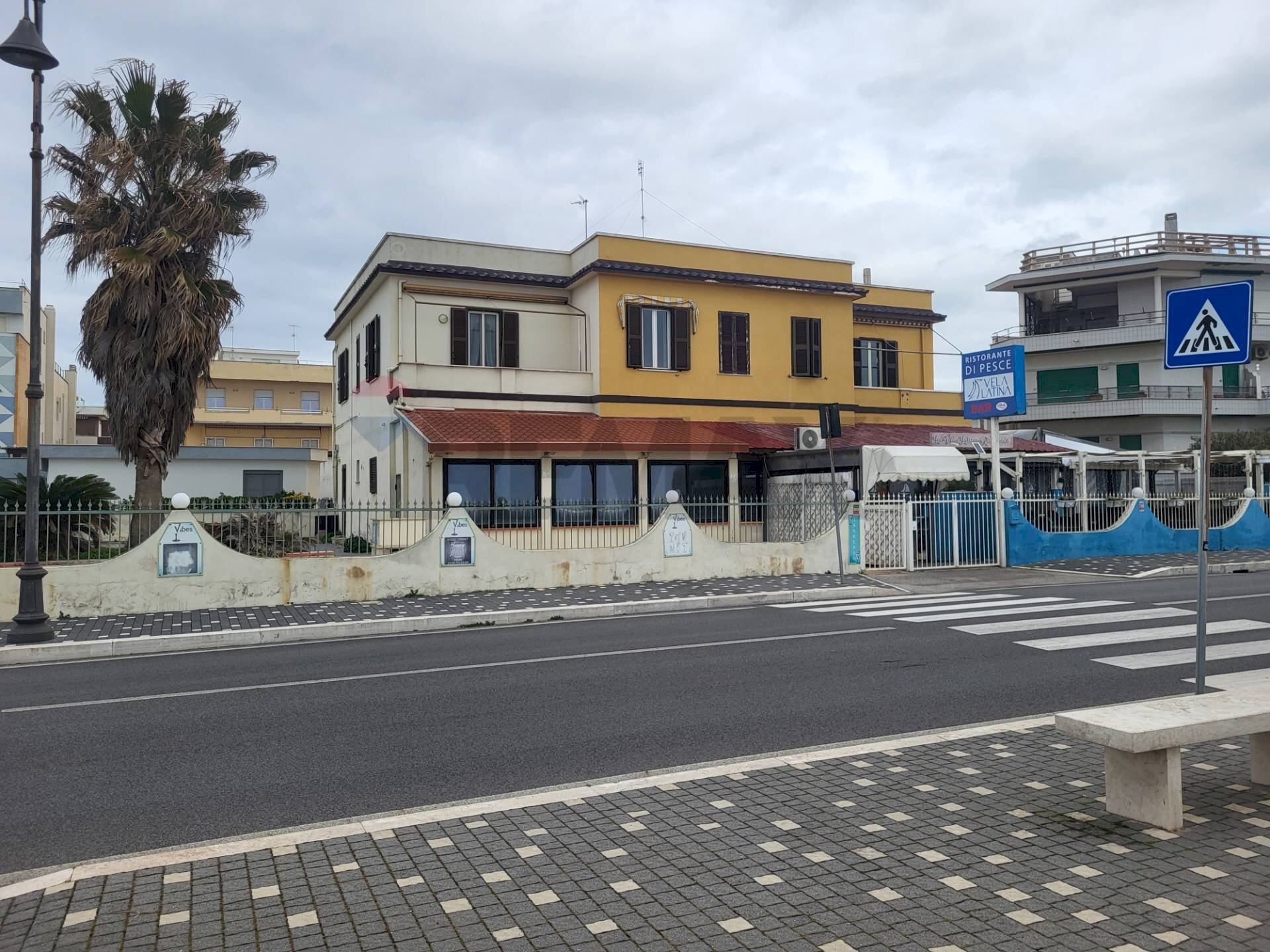 Casa all\'aperto - Locale Commerciale Largo Caboto
2, Anzio - foto 2