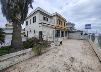 Casa all\'aperto - Locale Commerciale Largo Caboto
 
2, Anzio - foto 3