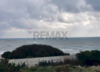 Vista dell\'acqua - Locale Commerciale Largo Caboto
 
2, Anzio - foto 26