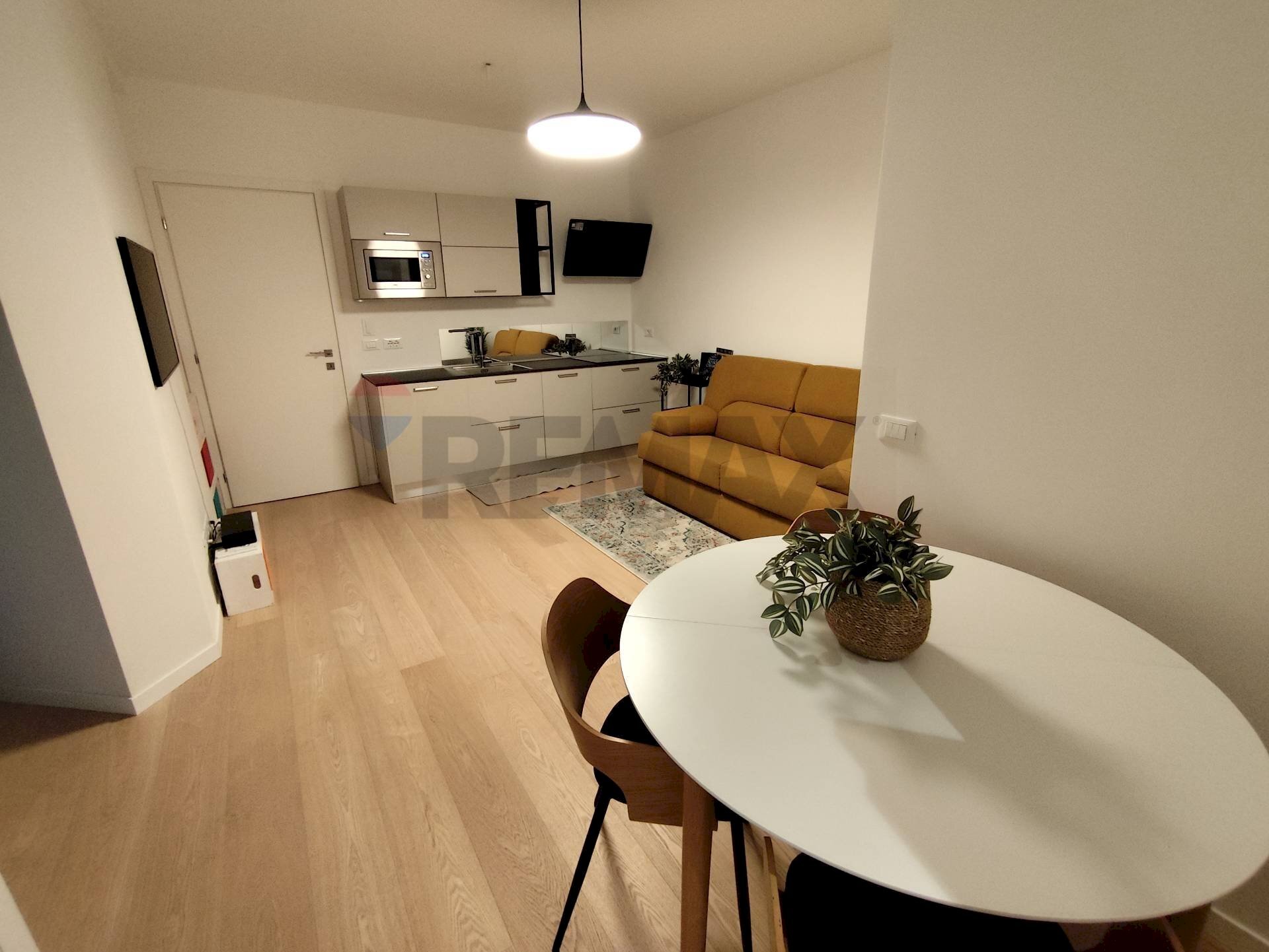 Sala da pranzo - Two-room apartment Via San Francesco D'assisi
 
22, Torino - photo 1