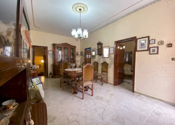 Sala da pranzo - Casa indipendente Via Plebiscito
 
111, Siracusa - foto 5