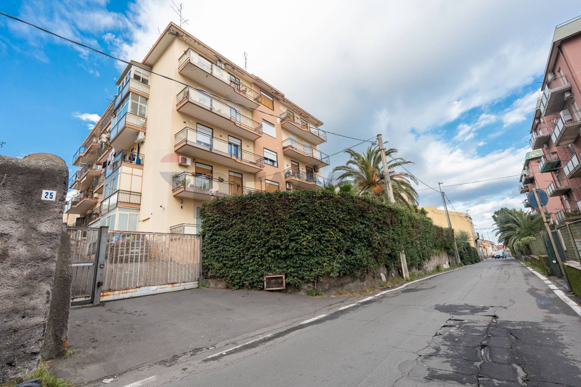 Edificio all\'aperto - Appartamento Via Nuovalucello
 
25, Catania - foto 2