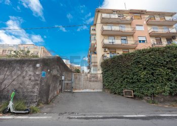 Edificio all\'aperto - Appartamento Via Nuovalucello
 
25, Catania - foto 3