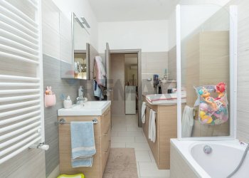 Bagno - Appartamento Via Nuovalucello
 
25, Catania - foto 25