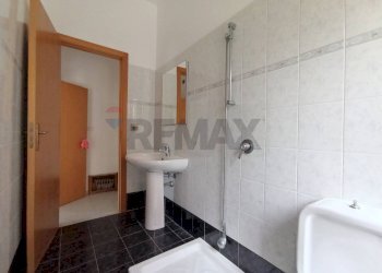 Bagno - Negozio Via Giacomo Matteotti
 
48, Linguaglossa - foto 6