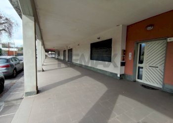 Terrazza - Negozio Via Giacomo Matteotti
 
48, Linguaglossa - foto 16