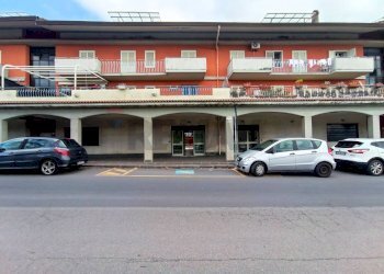 Edificio all\'aperto - Negozio Via Giacomo Matteotti
 
48, Linguaglossa - foto 17