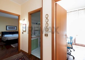 Hall / corridoio - Quadrilocale Via: Caramme
 
38, Valverde - foto 10