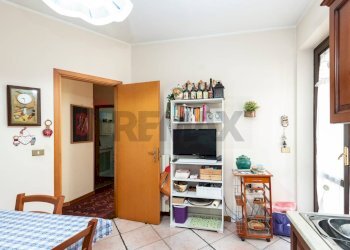 Sala da pranzo - Quadrilocale Via: Caramme
 
38, Valverde - foto 16