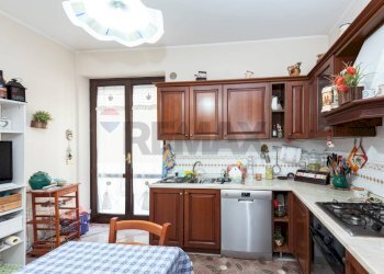 Cucina - Quadrilocale Via: Caramme
 
38, Valverde - foto 19