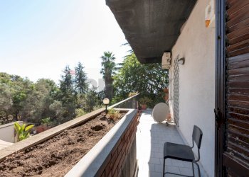 Balcone - Quadrilocale Via: Caramme
 
38, Valverde - foto 22