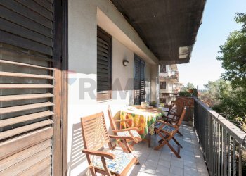 Balcone - Quadrilocale Via: Caramme
 
38, Valverde - foto 25