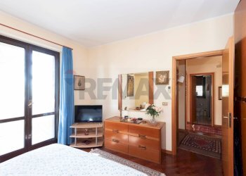 Camera / camera da letto - Quadrilocale Via: Caramme
 
38, Valverde - foto 49