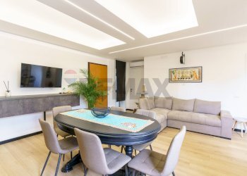 Sala da pranzo - Bilocale Via Narciso
 
2, Catania - foto 5