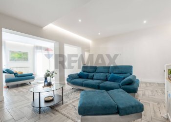 Soggiorno - Casa semi indipendente Via Santa Maria dei Monti
 
15, Mascalucia - foto 1