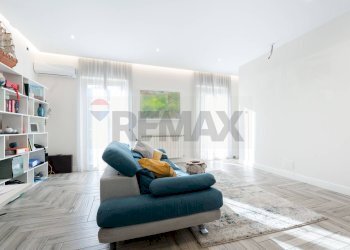 Soggiorno - Casa semi indipendente Via Santa Maria dei Monti
 
15, Mascalucia - foto 2