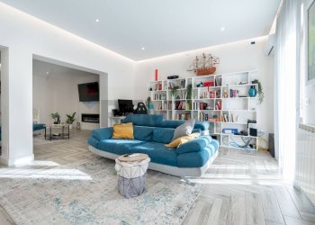 Soggiorno - Casa semi indipendente Via Santa Maria dei Monti
 
15, Mascalucia - foto 5