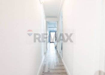 Hall / corridoio - Casa semi indipendente Via Santa Maria dei Monti
 
15, Mascalucia - foto 25