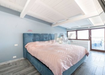Camera / camera da letto - Casa semi indipendente Via Santa Maria dei Monti
 
15, Mascalucia - foto 26