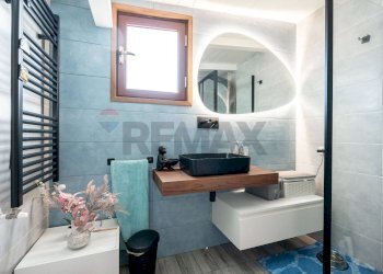 Bagno - Casa semi indipendente Via Santa Maria dei Monti
 
15, Mascalucia - foto 31