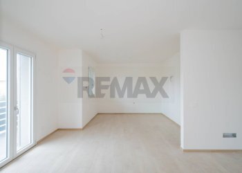 Stanza vuota - Quadrilocale Via San Nicola
 
35, Viadana - foto 24