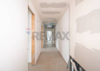 Hall / corridoio - Quadrilocale Via San Nicola
 
35, Viadana - foto 27