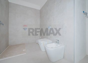 Bagno - Trilocale Via San Nicola
 
35, Viadana - foto 24