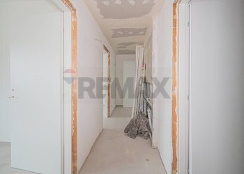 Hall / corridoio - Trilocale Via San Nicola
 
35, Viadana - foto 28