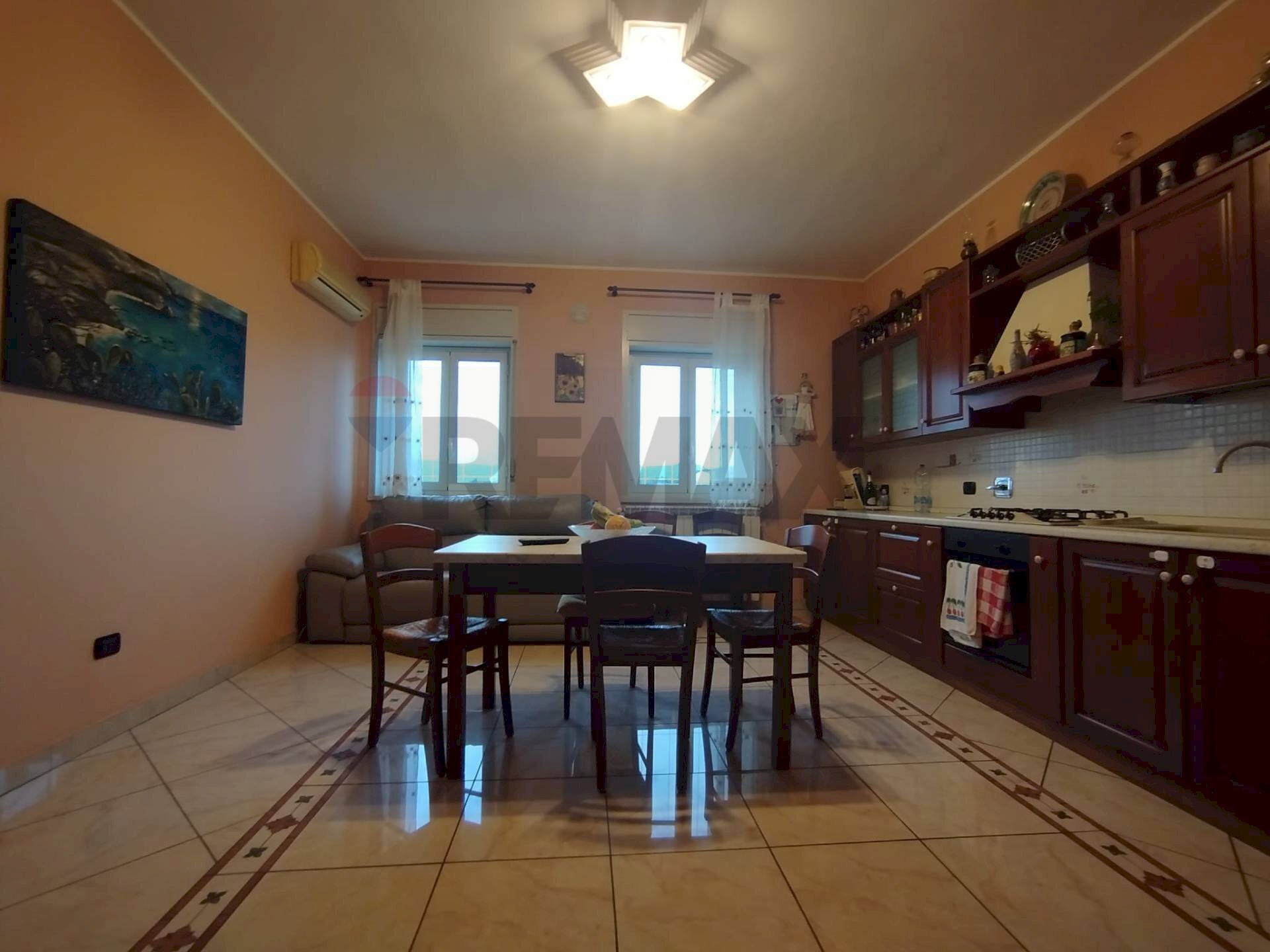 Sala da pranzo - Appartamento via Enrico Amante
 
5, Noto - foto 2