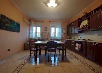 Sala da pranzo - Appartamento via Enrico Amante
 
5, Noto - foto 2