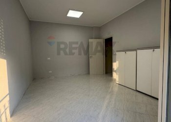 Stanza vuota - Ufficio VIA UNIONE SOVIETICA 6
 
6, Siracusa - foto 11