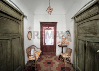 Hall / corridoio - Independent house Buscemi - photo 1