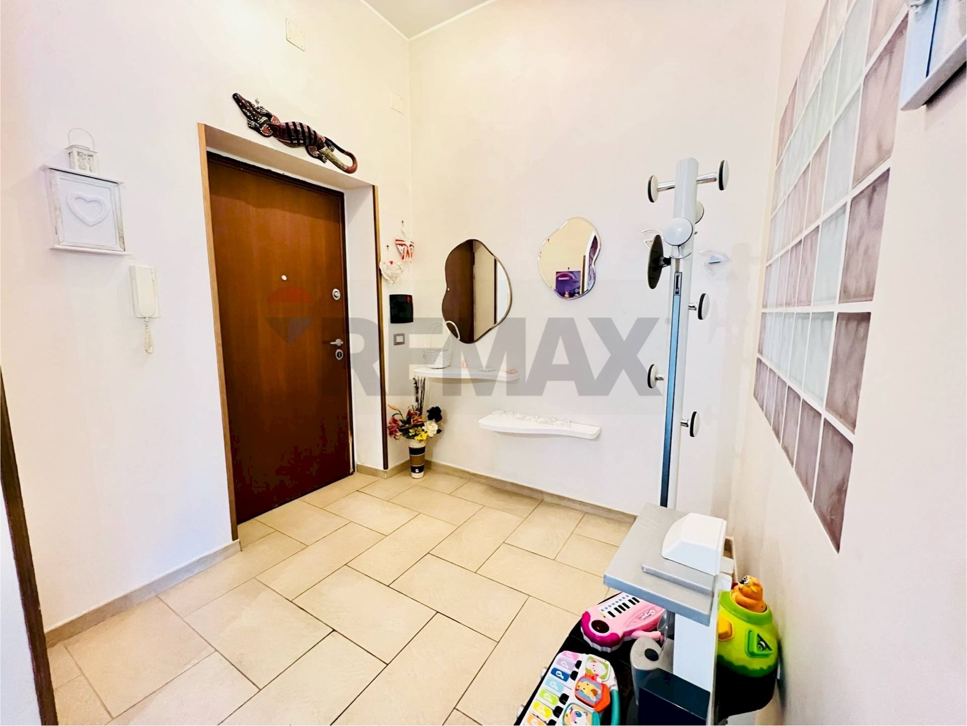 Hall / corridoio - Trilocale Via Antonio Marino
 
19, Caserta - foto 3