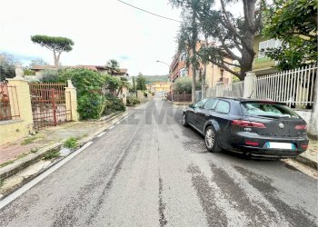 Edificio all\'aperto - Trilocale Via Antonio Marino
 
19, Caserta - foto 5