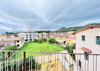 Balcone - Trilocale Via Antonio Marino
 
19, Caserta - foto 10