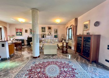 Soggiorno - Villa a Schiera Via Michele Ruta, Caserta - foto 12