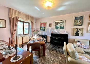 Sala da pranzo - Villa a Schiera Via Michele Ruta, Caserta - foto 15