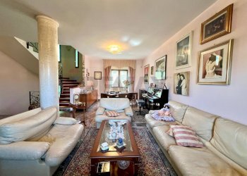 Sala da pranzo - Villa a Schiera Via Michele Ruta, Caserta - foto 20