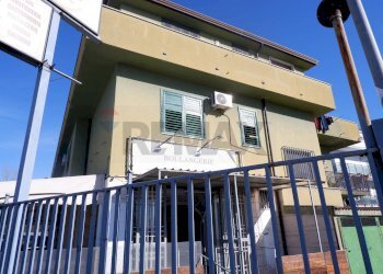 Edificio all\'aperto - Locale Commerciale Via Giancarlo Siani
 
6, Caserta - foto 1