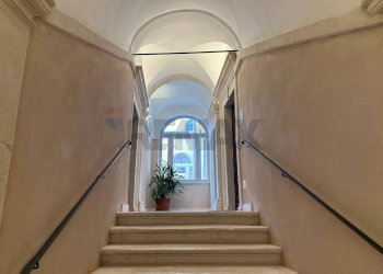 Scale - Appartamento Via Pretatti
37, L'Aquila - foto 1