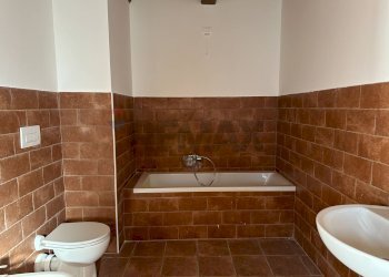 Bagno - Appartamento Via Pretatti
37, L'Aquila - foto 19