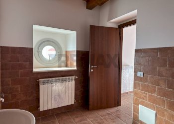 Bagno - Appartamento Via Pretatti
37, L'Aquila - foto 20