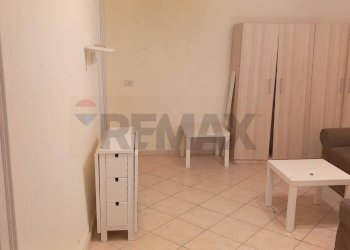 Soggiorno - Monolocale Via S. Rosa
 
53, Napoli - foto 19