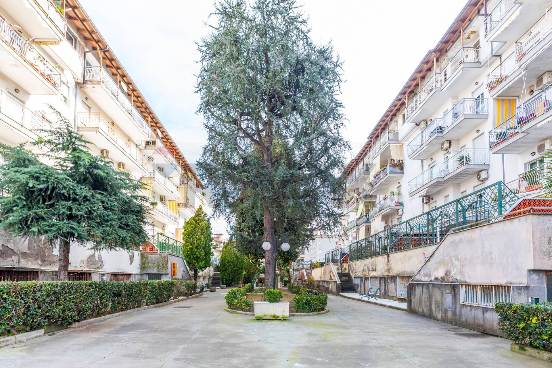 Edificio all\'aperto - Apartment Via G.Bruno
 
14, Marano di Napoli - photo 1