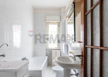 Bagno - Appartamento Via G.Bruno
 
14, Marano di Napoli - foto 15