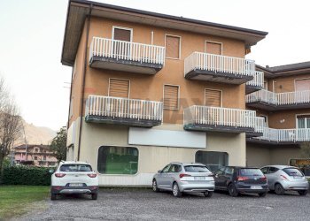 Edificio all\'aperto - Locale Commerciale via Dante Alighieri
 
1, Casazza - foto 19