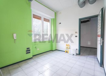 Stanza vuota - Negozio via Dante Alighieri
 
1, Casazza - foto 8