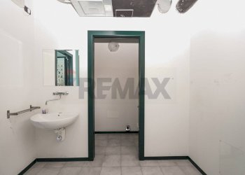 Bagno - Negozio via Dante Alighieri
 
1, Casazza - foto 9