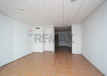 Stanza vuota - Negozio via Dante Alighieri
 
1, Casazza - foto 15