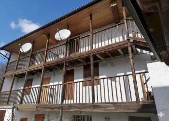 Edificio all\'aperto - Casa semi indipendente Via Broccon
 
22, Lamon - foto 1